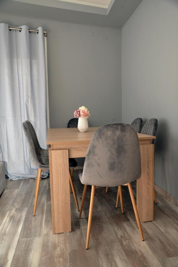 Luxury Apartment St Demetrios Downtown Tesalonika Bagian luar foto